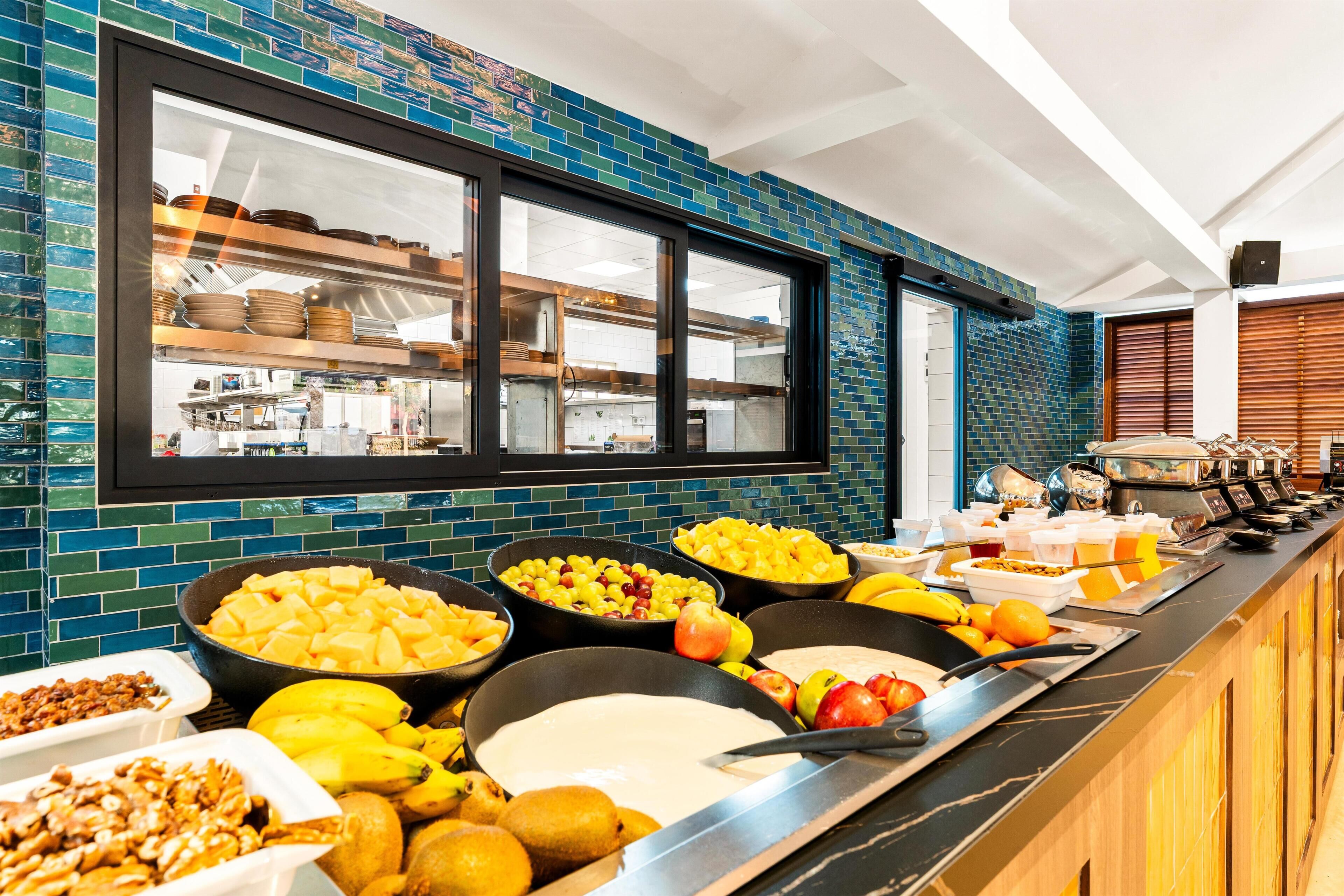 Daily continental breakfast for a fee