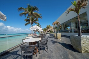 Private beach, white sand, beach cabanas, sun loungers