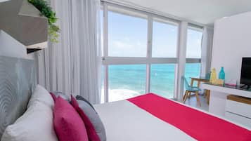 Superior Ocean Front Room | Minibar, in-room safe, individually decorated, individually furnished