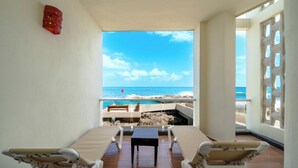 Deluxe Villa Ocean Front Suite | Beach/ocean view