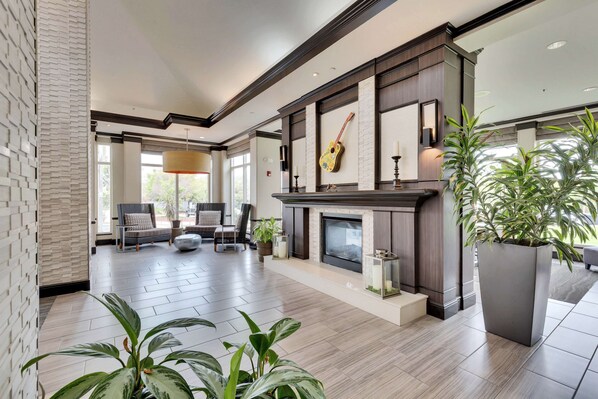 Lobby - Hilton Garden Inn Austin NW - Arboretum (Austin)