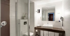 Shower, hair dryer, heated floors, towels