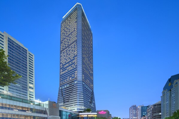 Exterior - Crowne Plaza Guangzhou City Centre by IHG (Guangzhou)