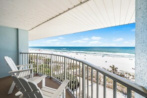 Superior Suite, 1 Bedroom, Kitchenette, Ocean View | Balcony view