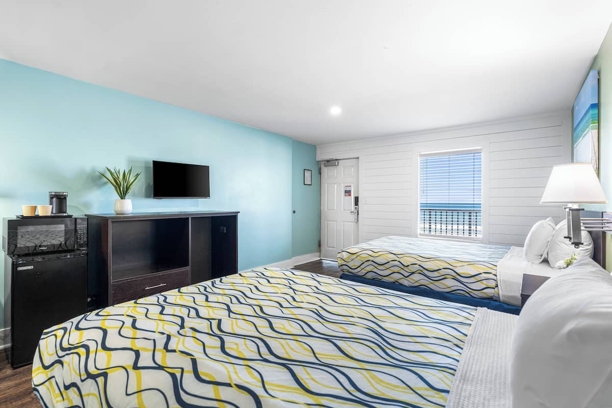 Deluxe Double Room, 2 Double Beds, Ocean View, Beachfront