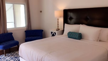 Standard Room, 1 King Bed | Pillowtop beds, iron/ironing board, WiFi (free), individually decorated
