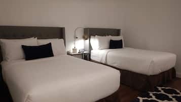 Standard Room, 2 Double Beds