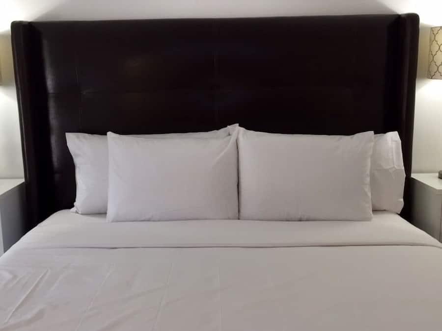 Standard Room, 1 King Bed | Pillowtop beds, individually decorated, individually furnished