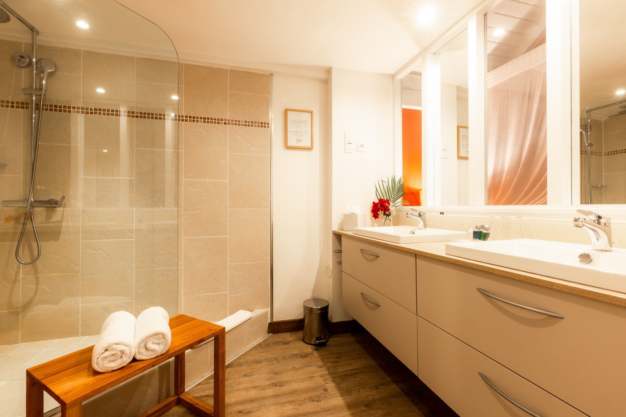 shower, free toiletries, hair dryer, towels