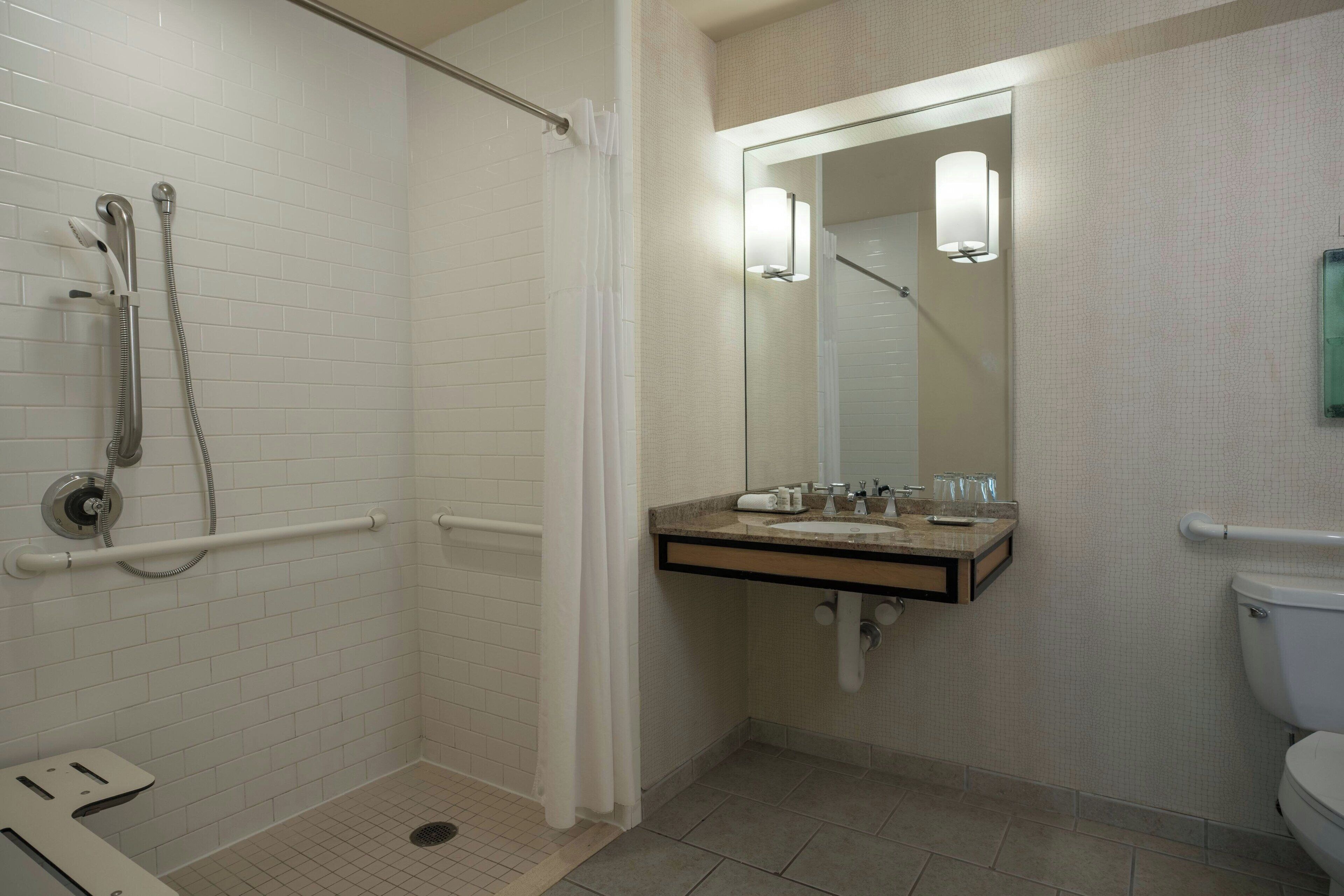 room, 2 double beds | bathroom | combined shower/bathtub, designer toiletries, hair dryer, towels