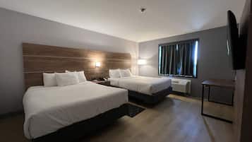 Familjesvit - 2 queensize-sängar - icke-rökare (One-Bedroom) | 1 sovrum, sängtillbehör av högsta kvalitet och skrivbord
