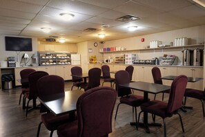 Free daily continental breakfast