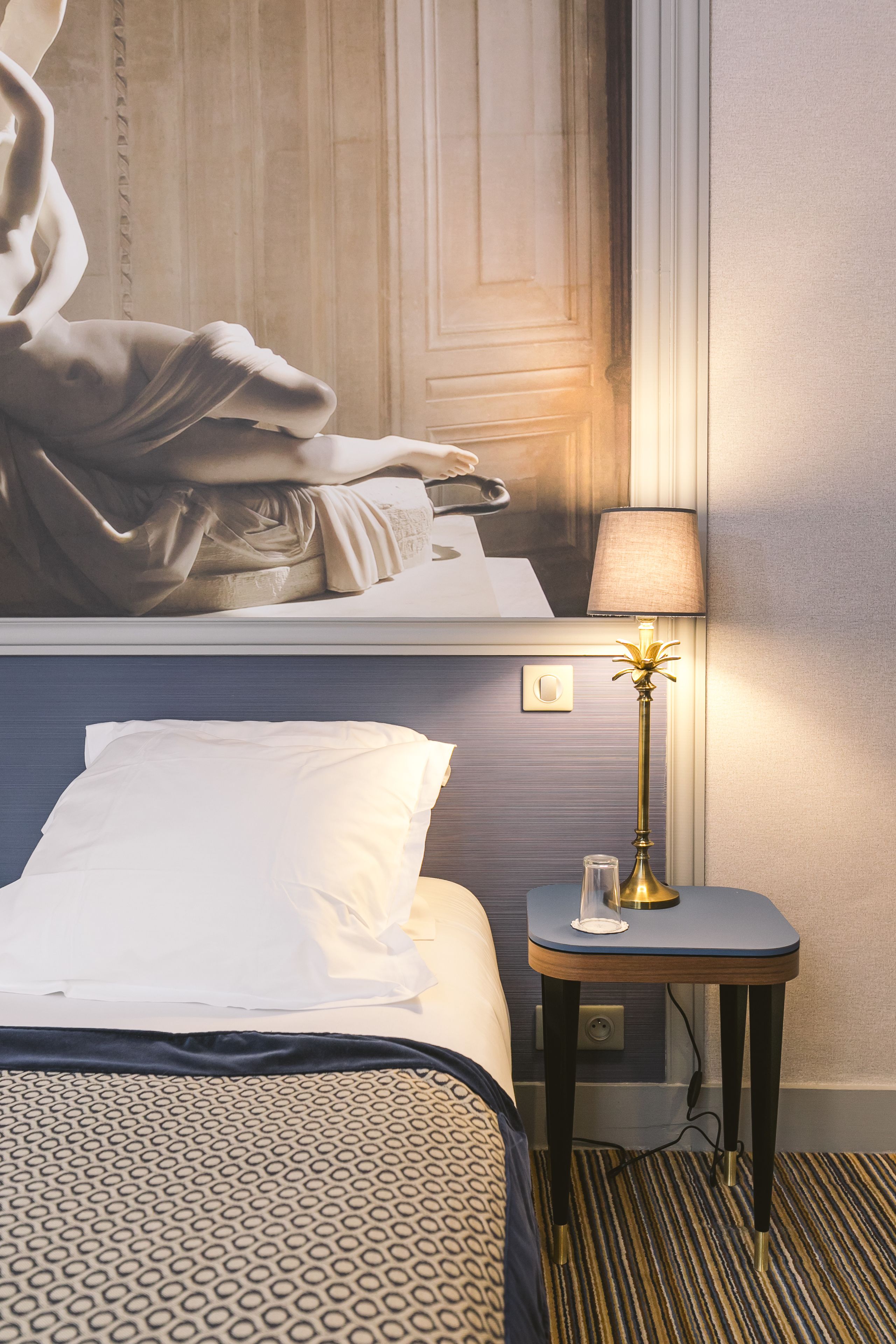 standard twin room | 1 bedroom, minibar, in-room safe, desk