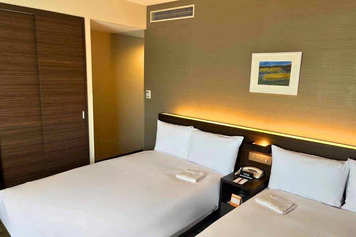 Coffres-forts dans les chambres, bureau