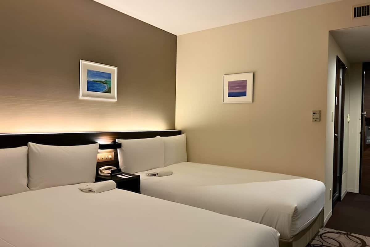 Coffres-forts dans les chambres, bureau