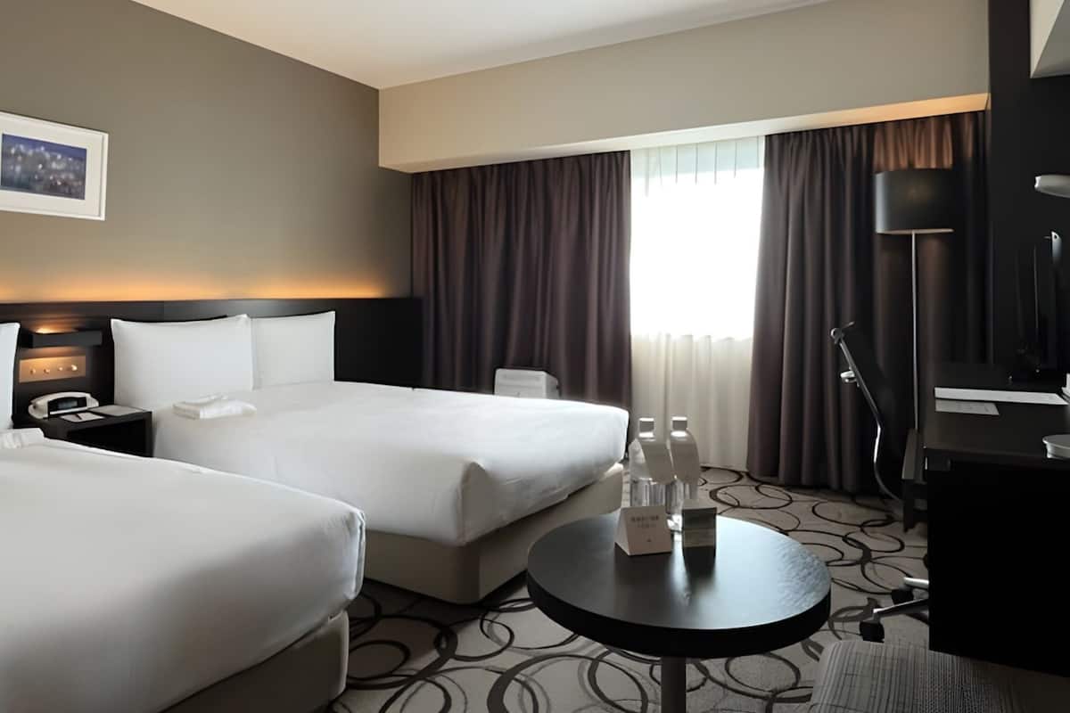 Phòng Tiêu chuẩn, 2 giường đơn (Air Purifier) | Két bảo mật tại phòng, bàn, nôi (giường cho trẻ sơ sinh) miễn phí