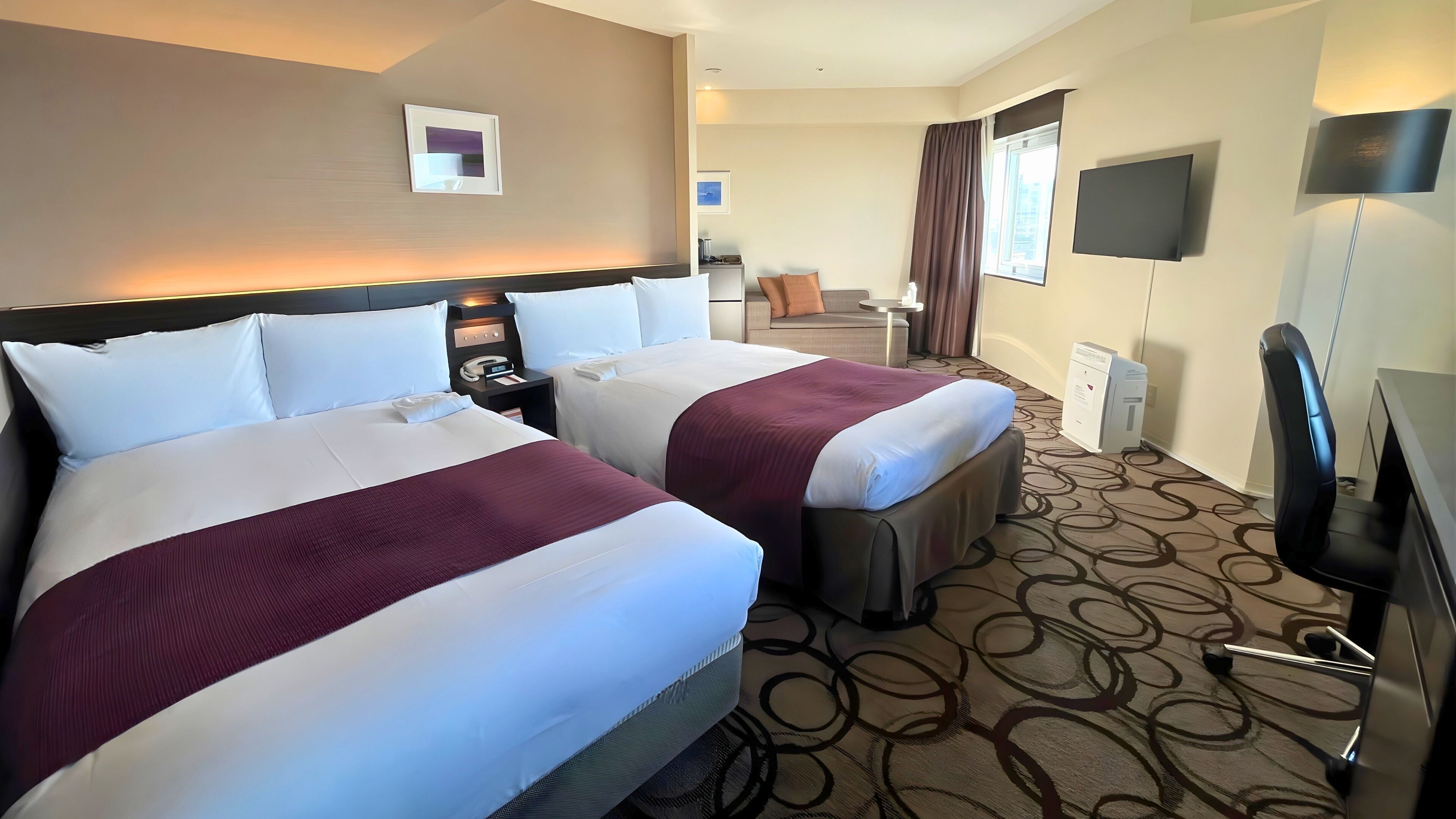 尊荣客房, 2 张单人床, 海洋景观 | 客房内保险箱、办公桌、笔记本电脑工作区、免费 WiFi