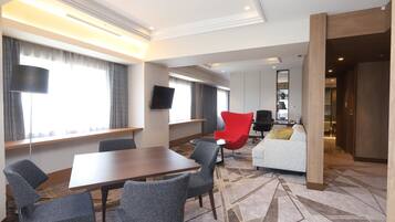 In-room safe, desk, free cots/infant beds, free WiFi