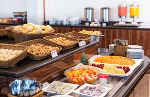 Mittagessen und Abendessen, internationale Küche