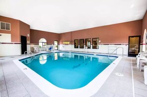 Indoor pool - Quality Inn Monee I-57 (Monee)