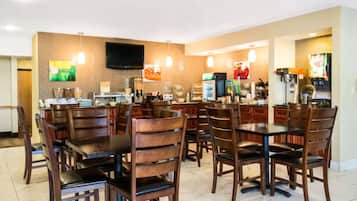 Esmorzar diari continental gratuït