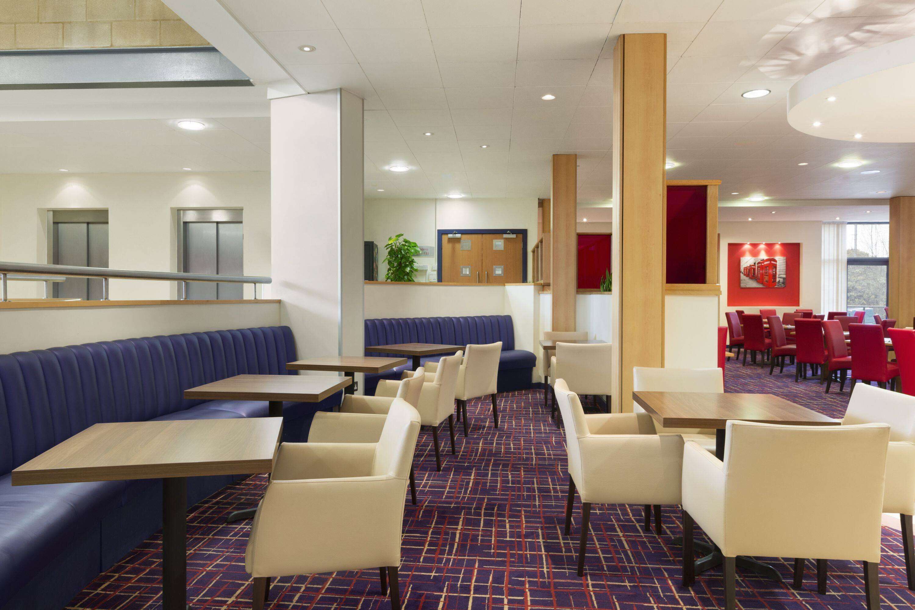 Photo - Ramada London North