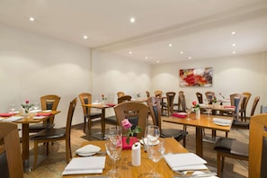2 Restaurants, Frühstück
