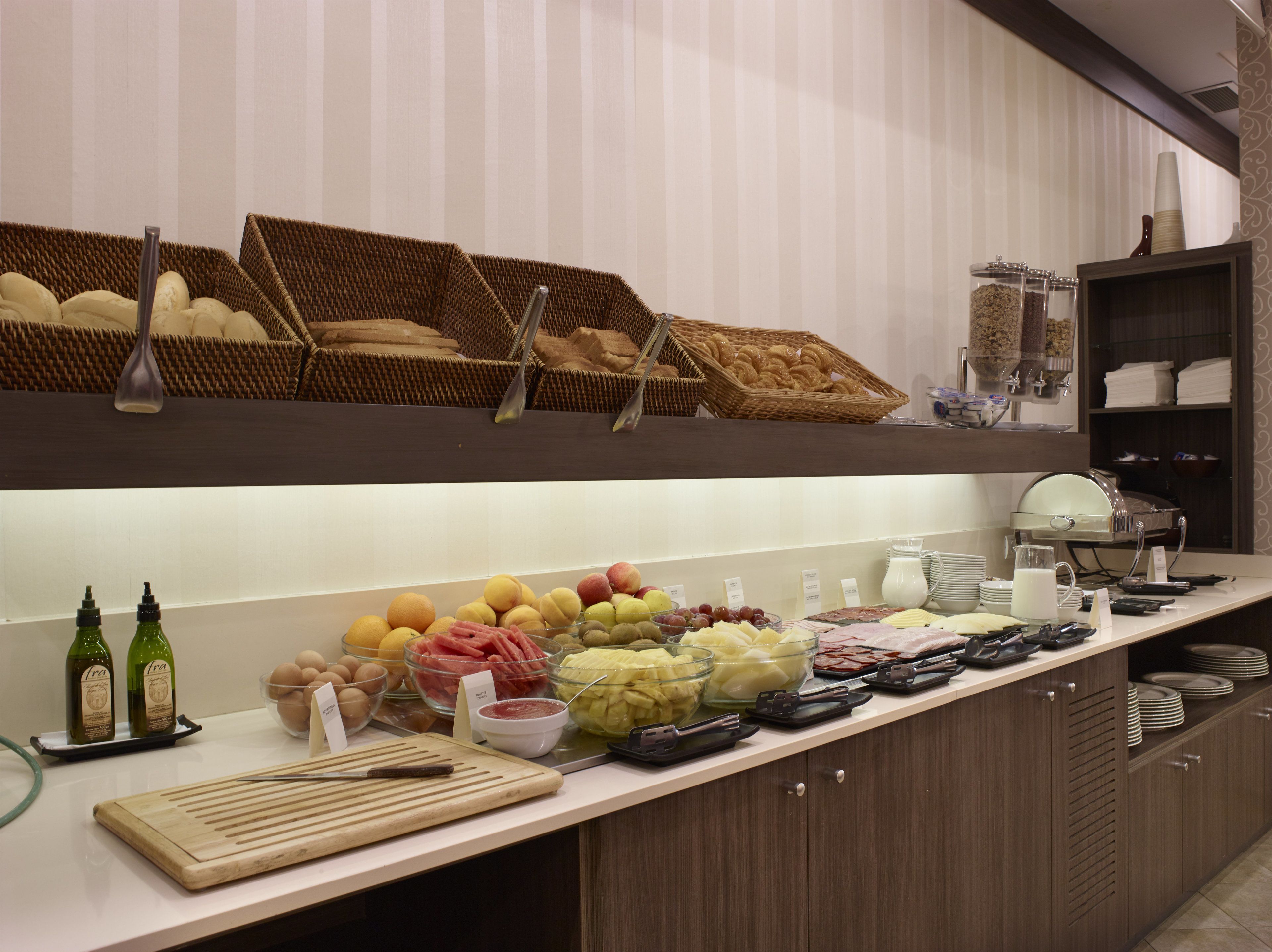 daily buffet breakfast (eur 16 per person)
