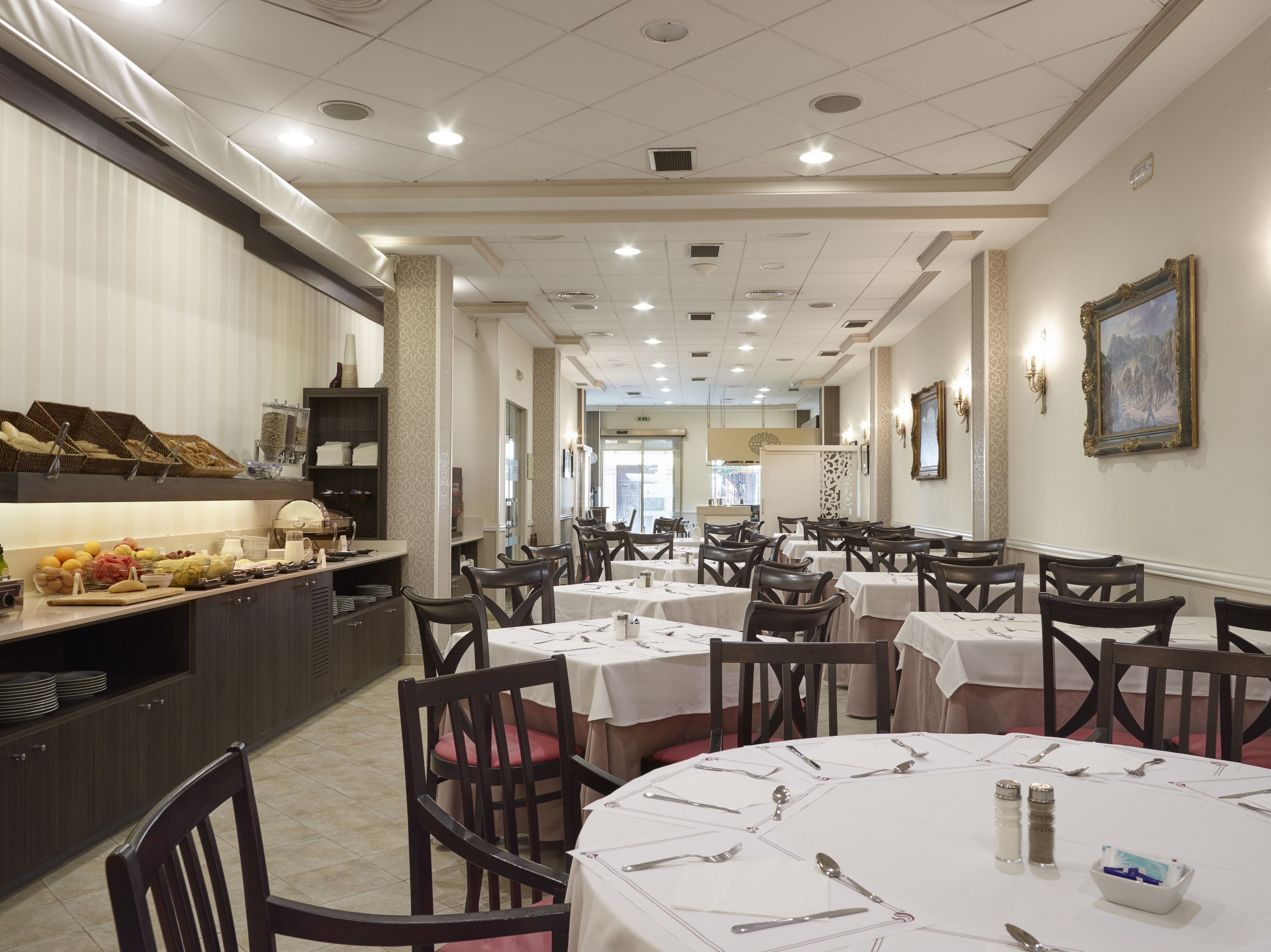 Dagelijks ontbijtbuffet (EUR 16 per persoon)