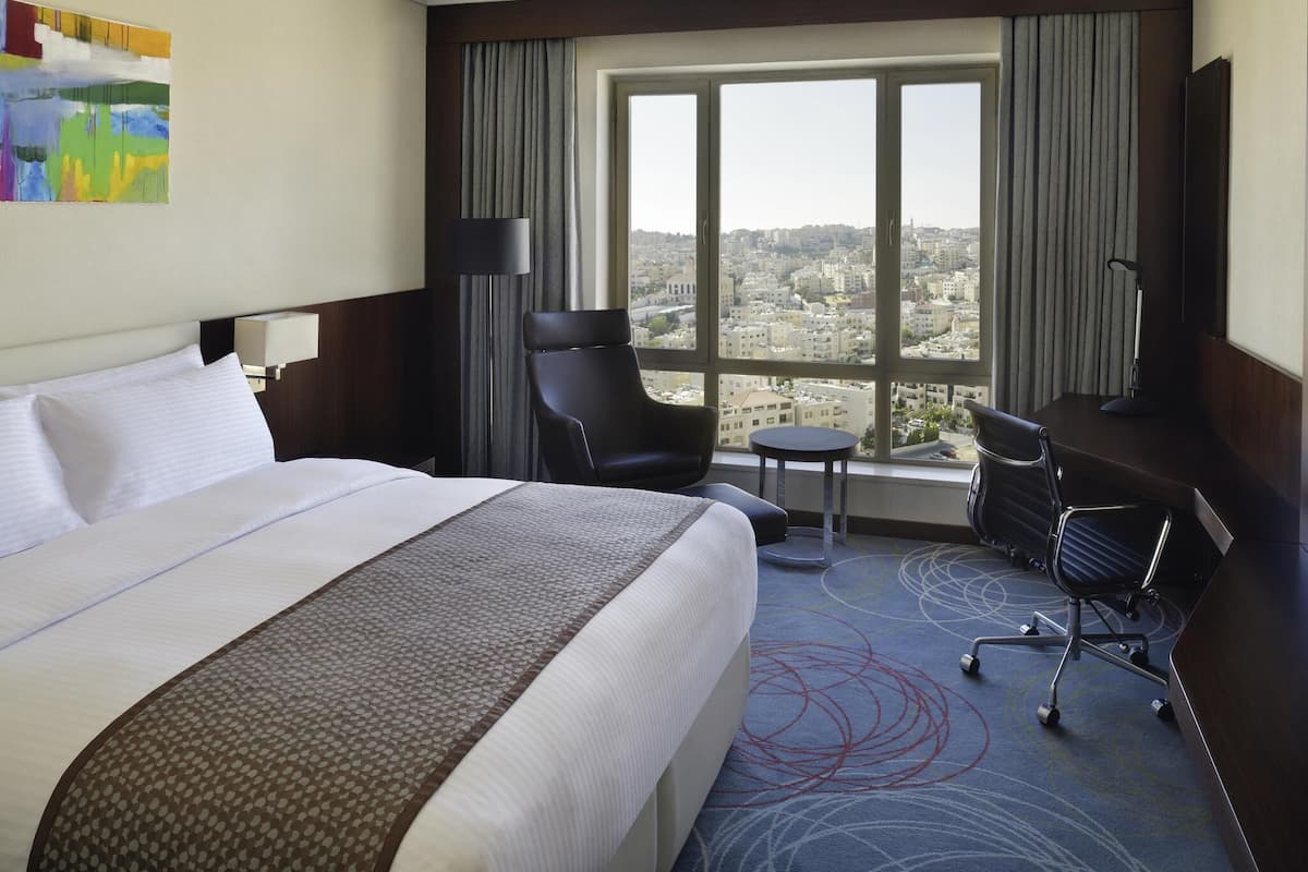 Chambre exécutive, 1 trÚs grand lit | 1 chambre, literie hypoallergénique, minibar, coffre-fort