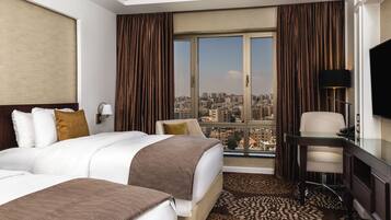 1 bedroom, hypo-allergenic bedding available, minibar, in-room safe