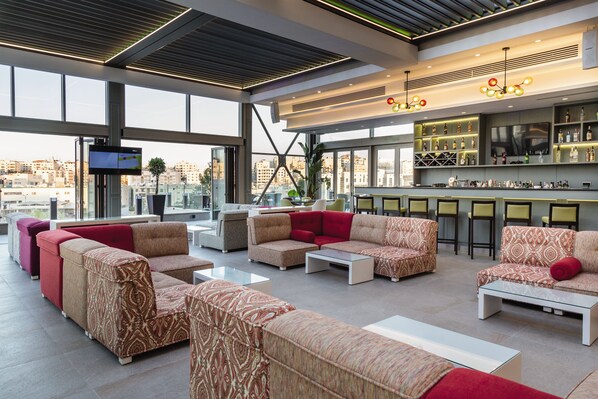 Terrace/patio - Mövenpick Hotel Amman (Amman)