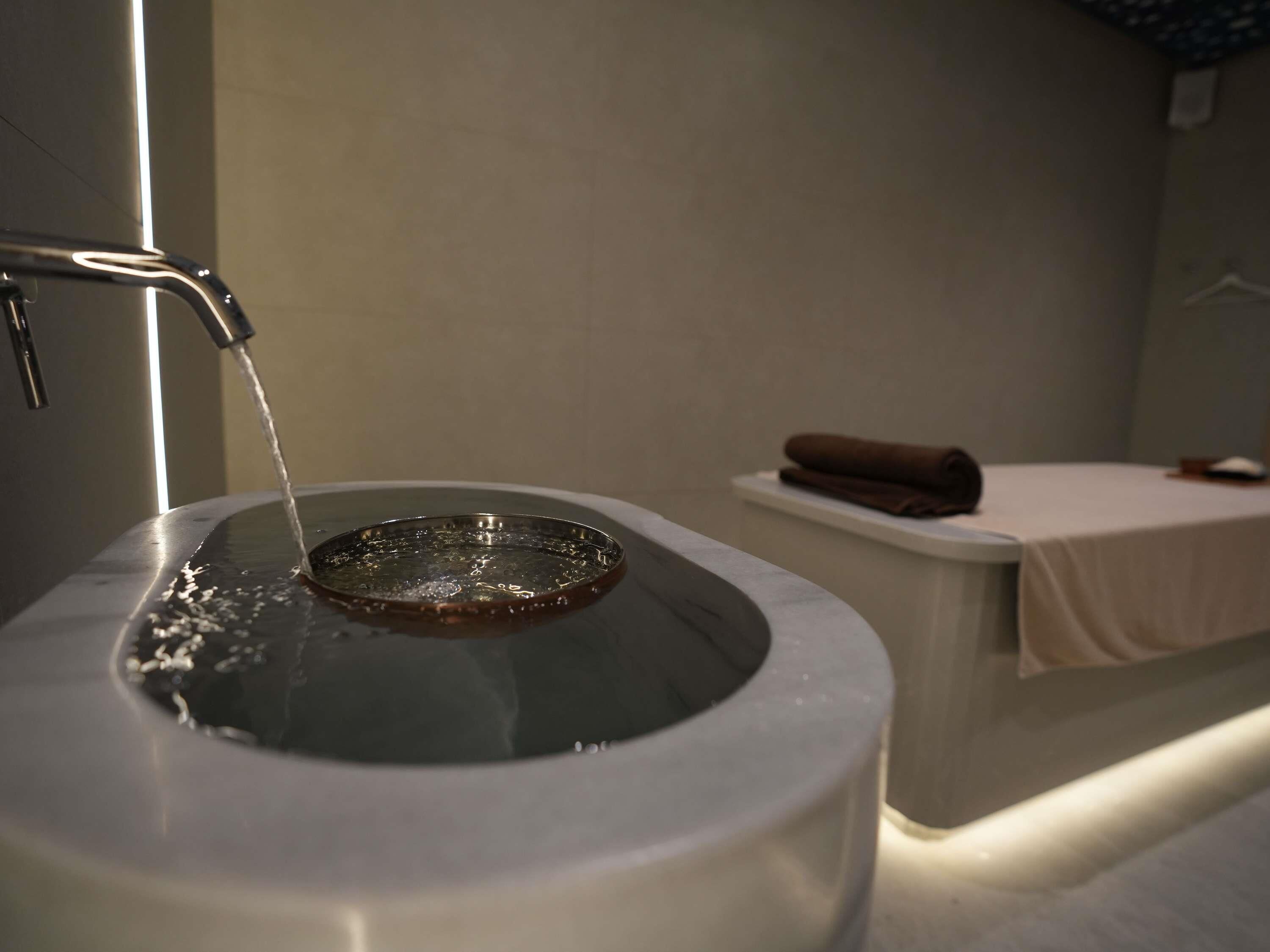 Couples treatment rooms, sauna, steam room, Turkish bath