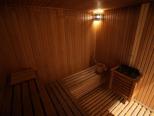 Couples treatment room(s), sauna, steam room, Turkish bath/hammam