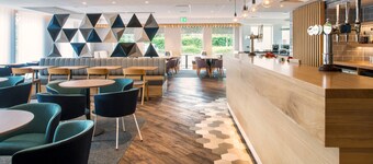 Holiday Inn Express Oxford-Kassam Stadium by IHG