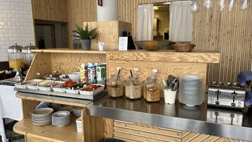 Daily continental breakfast (SEK 105 per person)