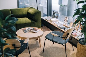 Se sirven desayunos y almuerzos, cocina regional