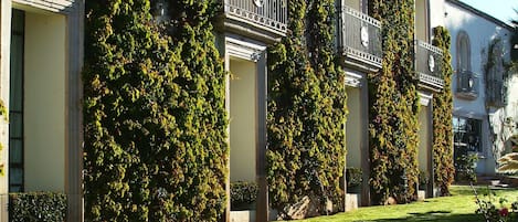 Fachada de la propiedad