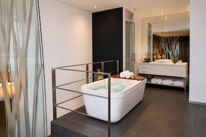 BTH Hotel - Boutique Concept