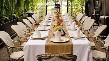 Outdoor dining