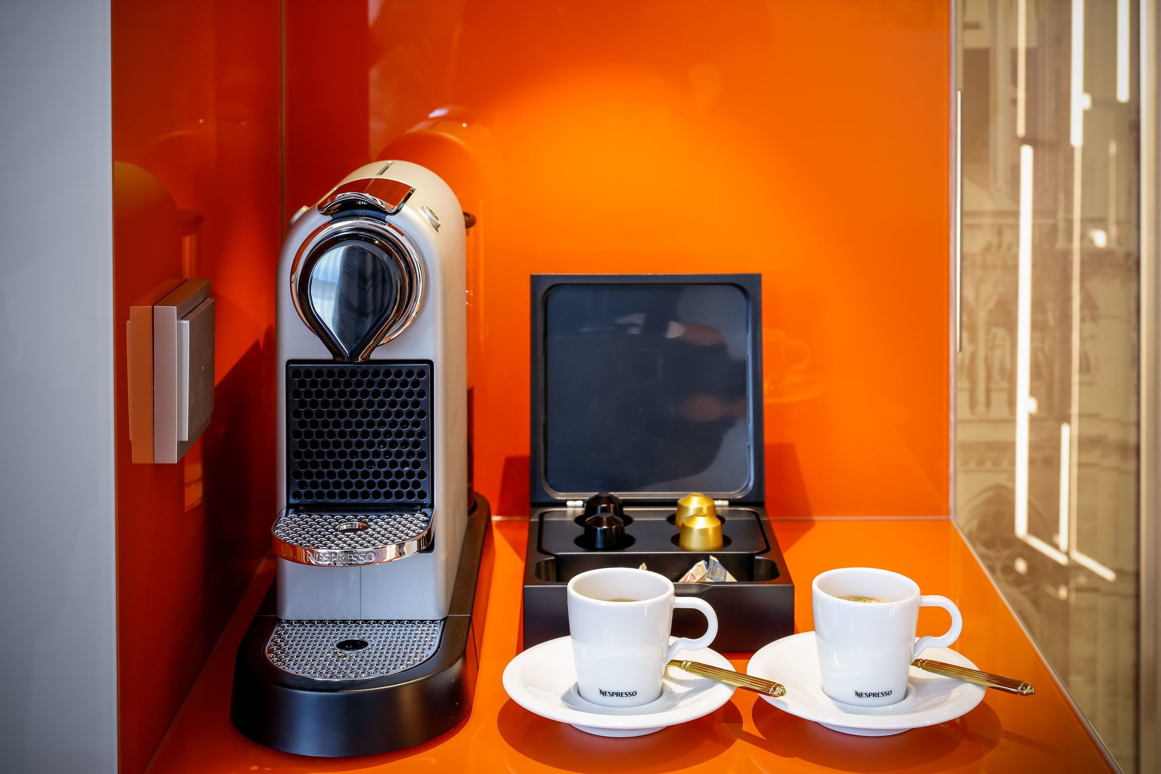 Kaffe og/eller kaffemaskin