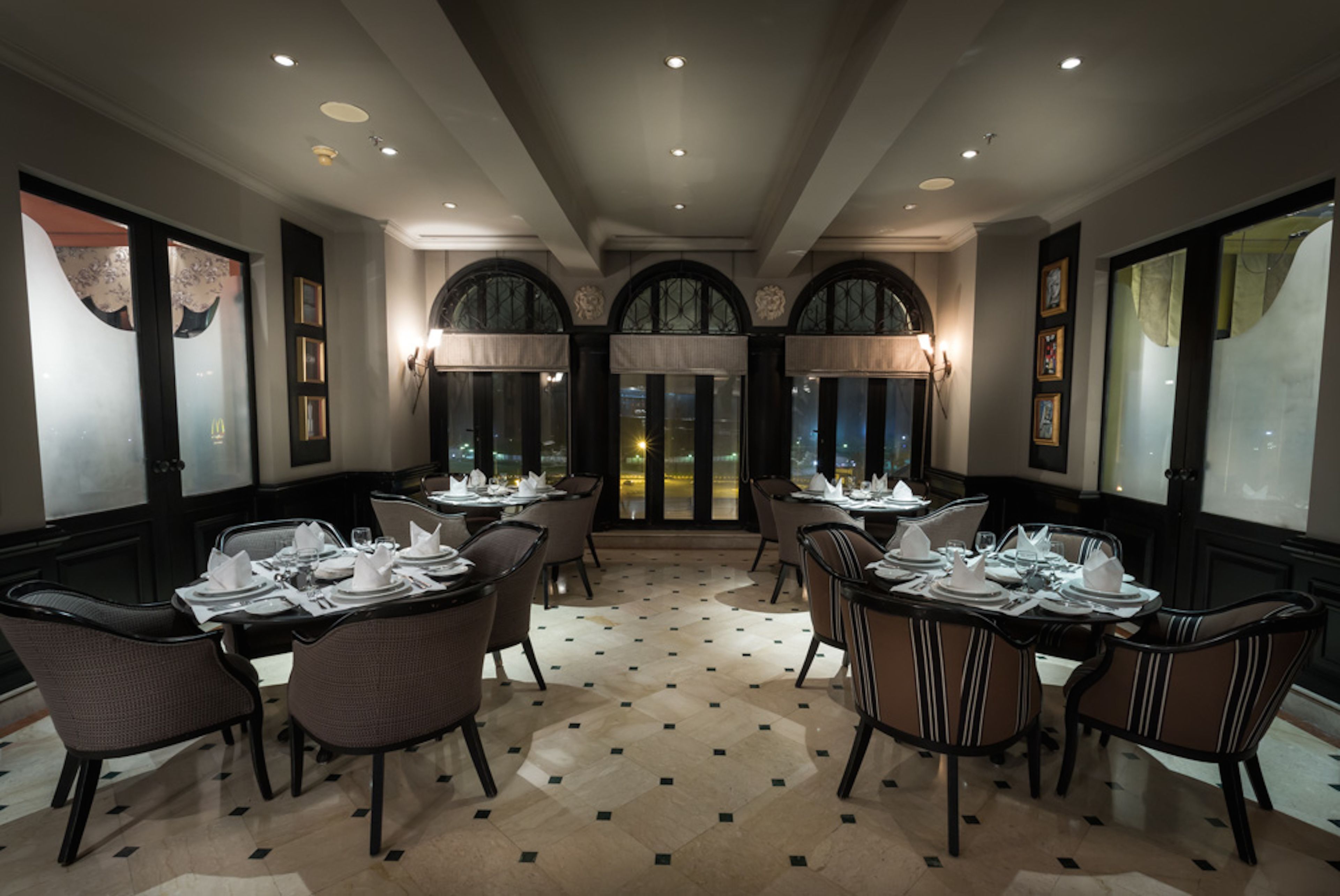 Daily buffet breakfast (SAR 79 per person)