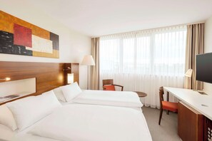 Premium bedding, pillowtop beds, minibar, in-room safe