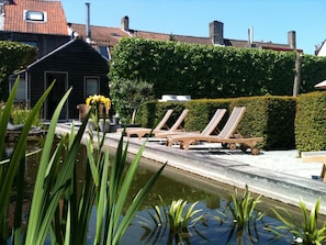Sundeck