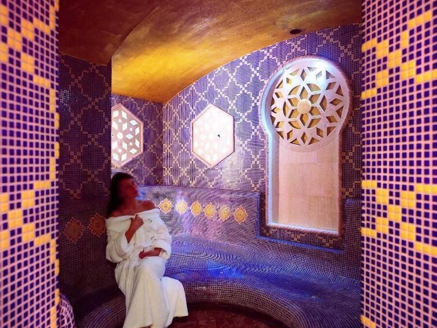 Sauna, bain Ă remous, hammam, hammam, soins corporels