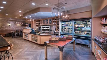 Se ofrece un desayuno bufé (19.95 USD por persona)