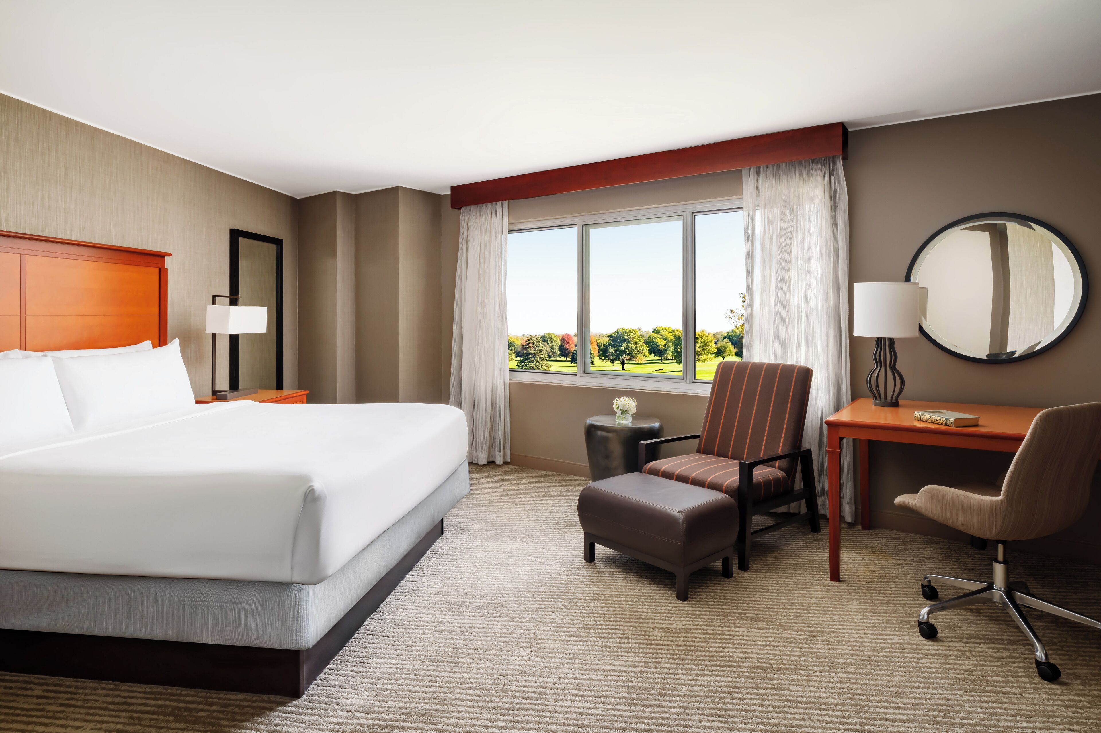 Room, 1 King Bed | Premium bedding, pillowtop beds, in-room safe, desk