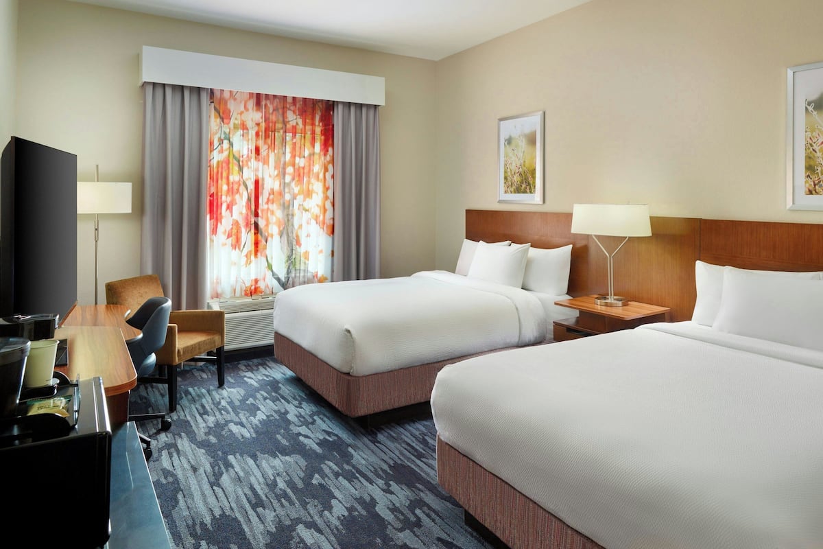 Room, 2 Queen Beds, Non Smoking