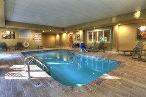 Indoor pool, seasonal outdoor pool - The Appy Lodge (Gatlinburg)