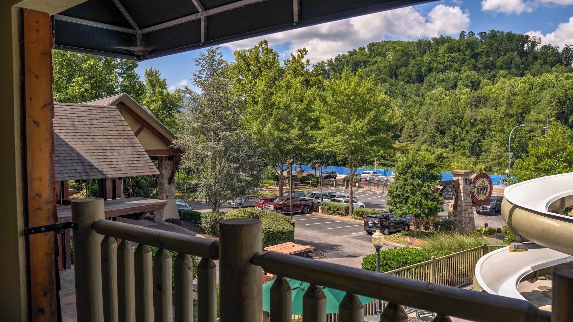 standard room, 2 queen beds | premium bedding, desk, iron/ironing board, free wifi